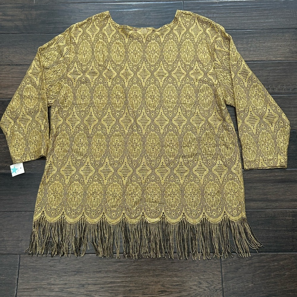 Gold Patterned Fringe Top - Picture 2 of 14